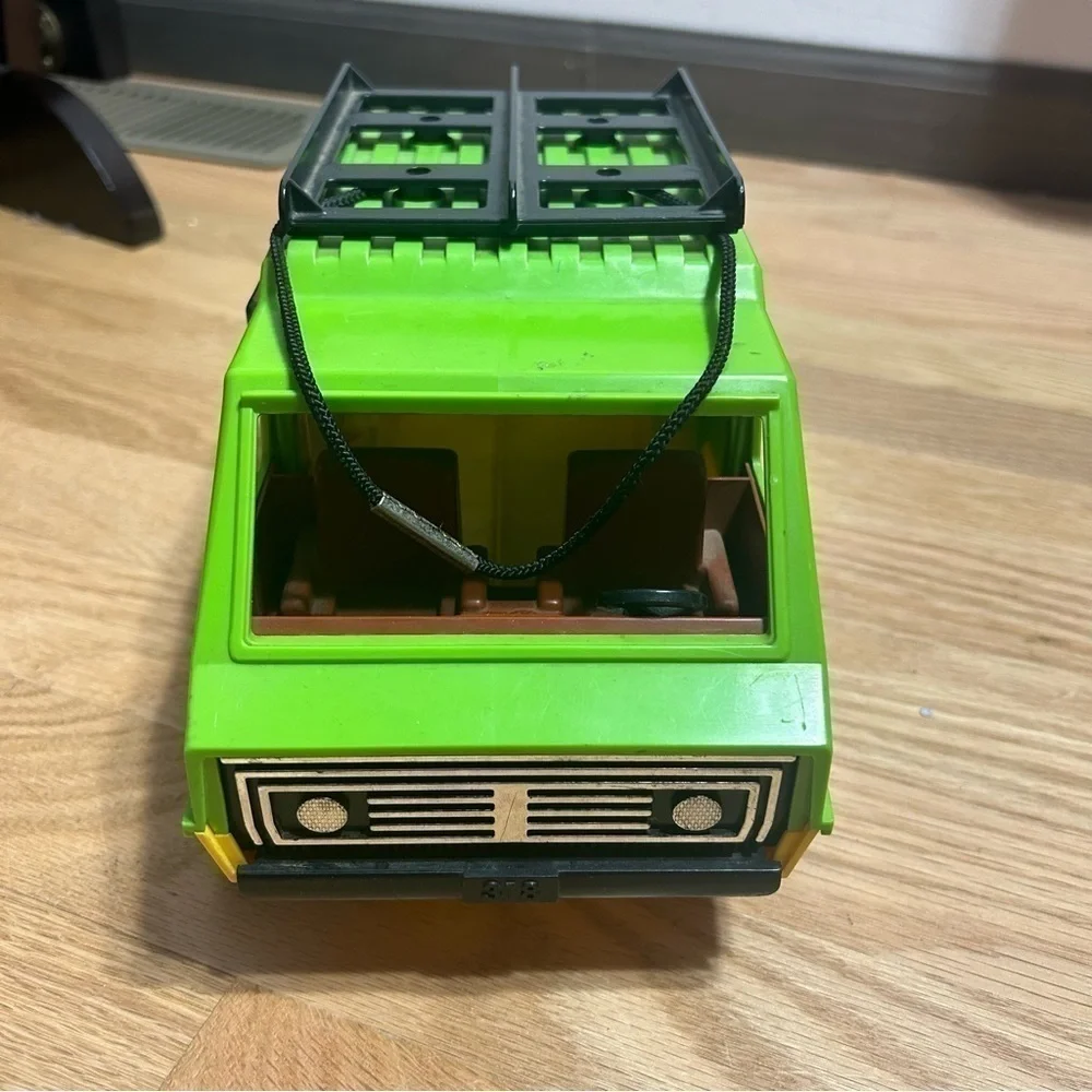 Vintage Fisher Price Adventure People Van Green Kids Toy 1977